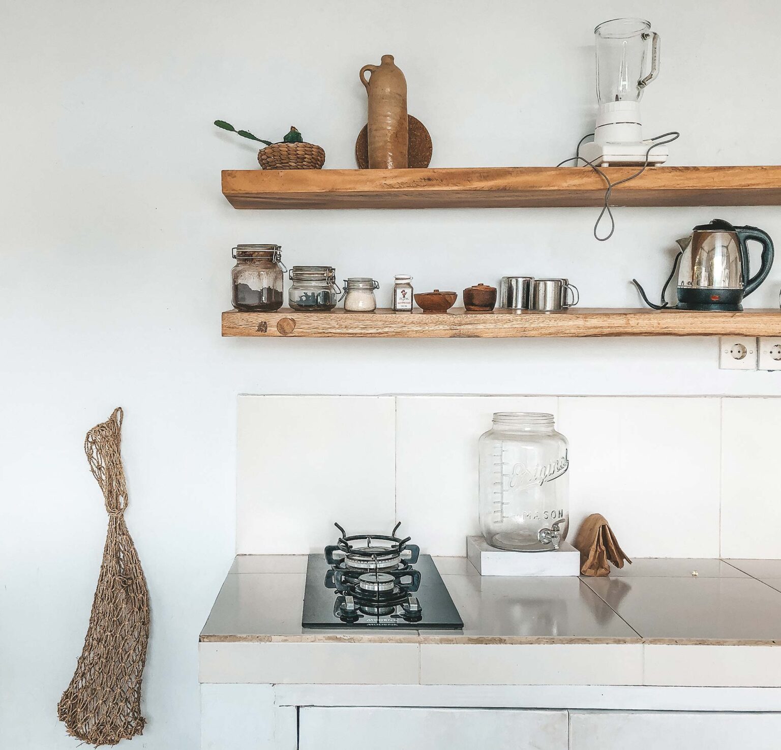 simple-bohemian-kitchen-set-up-2022-11-15-02-09-29-utc.jpg